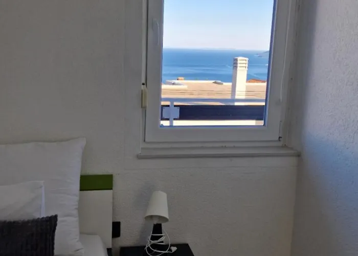 Lukas Apartman *