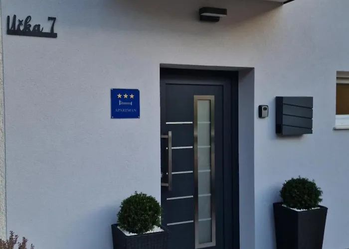 Lukas Apartman